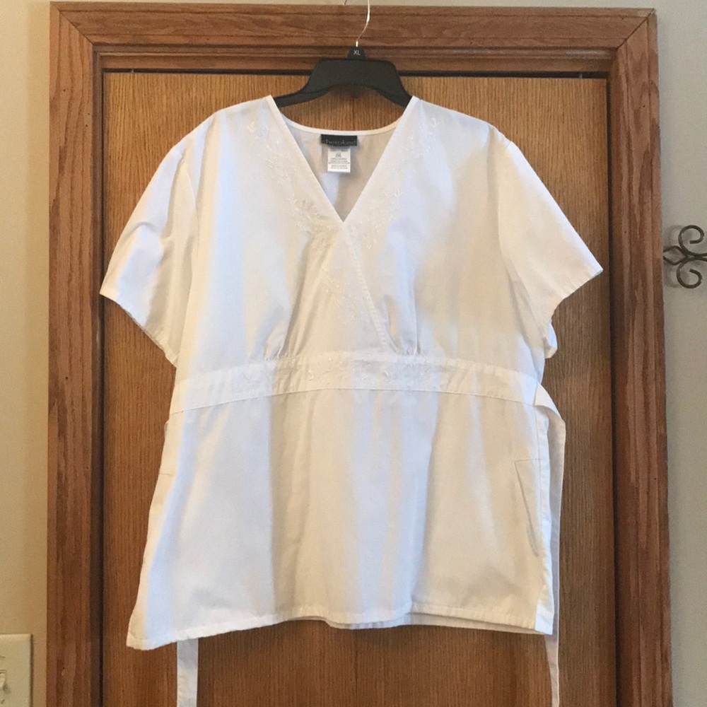 Cherokee woman’s scrub top